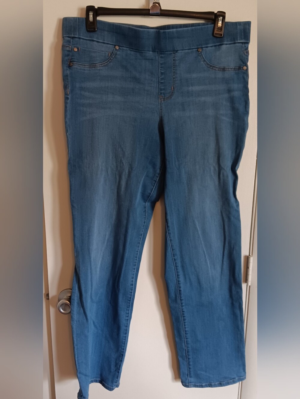 Liverpool Los Angeles "The Straight" Denim Jeans